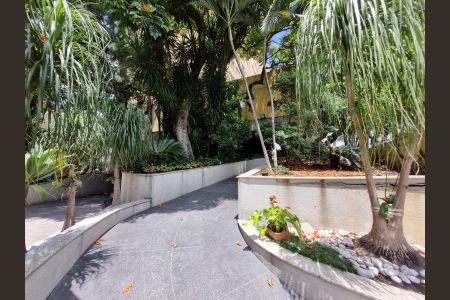 Apartamento à venda com 76m², 2 quartos e 1 vaga