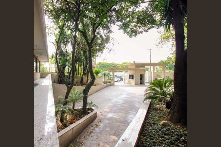 Apartamento à venda com 76m², 2 quartos e 1 vaga