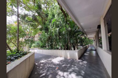 Apartamento à venda com 76m², 2 quartos e 1 vaga