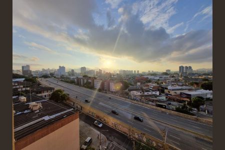 Apartamento à venda com 76m², 2 quartos e 1 vaga