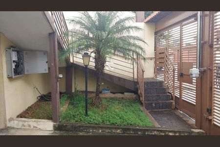 Casa de condomínio à venda com 70m², 3 quartos e 2 vagas