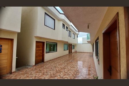 Casa de condomínio à venda com 70m², 3 quartos e 2 vagas