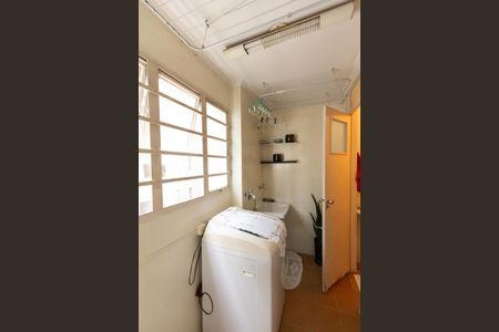 Apartamento à venda com 90m², 2 quartos e 1 vaga Apartamento à venda com 90m², 2 quartos e 1 vagaÁrea de Serviço