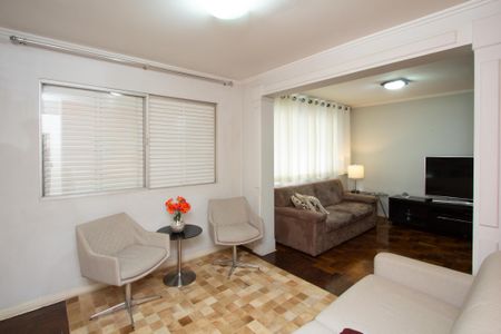 Apartamento à venda com 90m², 2 quartos e 1 vaga Apartamento à venda com 90m², 2 quartos e 1 vagaSala