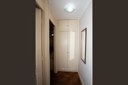 Apartamento à venda com 90m², 2 quartos e 1 vaga Apartamento à venda com 90m², 2 quartos e 1 vagaCorredor