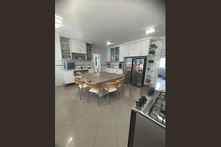 Casa de condomínio à venda com 542m², 5 quartos e 4 vagasFoto 04