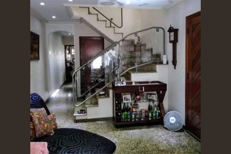 Casa à venda com 3 quartos, 250m² em Vila Oratorio, São Paulo