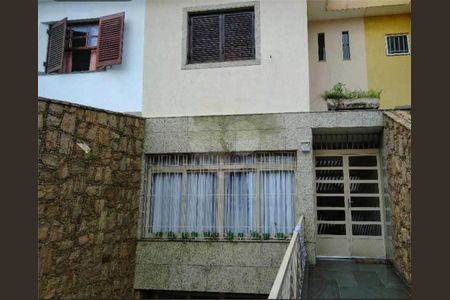 Casa à venda com 3 quartos, 250m² em Vila Oratorio, São Paulo