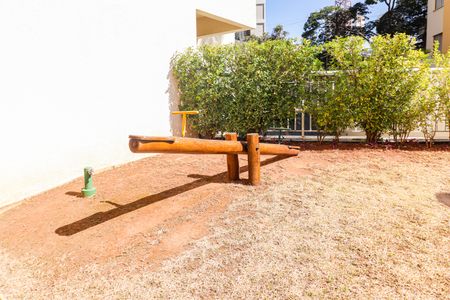 Apartamento à venda com 119m², 2 quartos e 2 vagas Apartamento à venda com 119m², 2 quartos e 2 vagasÁrea comum - Playground