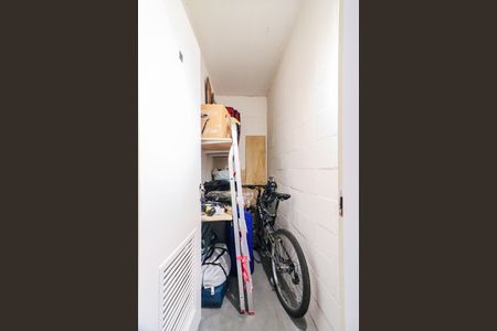 Apartamento à venda com 119m², 2 quartos e 2 vagas Apartamento à venda com 119m², 2 quartos e 2 vagasDeposito Privativo