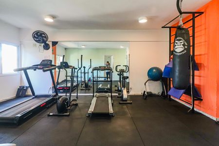Apartamento à venda com 119m², 2 quartos e 2 vagas Apartamento à venda com 119m², 2 quartos e 2 vagasÁrea comum - Academia