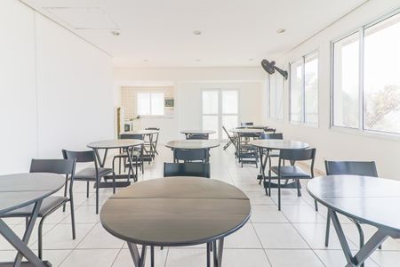 Apartamento à venda com 119m², 2 quartos e 2 vagas Apartamento à venda com 119m², 2 quartos e 2 vagasÁrea comum - Salão de festas