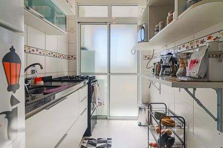 Apartamento à venda com 119m², 2 quartos e 2 vagas Apartamento à venda com 119m², 2 quartos e 2 vagasCozinha e Área de Serviço