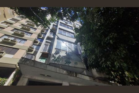 Apartamento à venda com 60m², 2 quartos e 1 vagaFachada