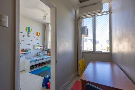 Apartamento à venda com 60m², 2 quartos e 1 vagaSala