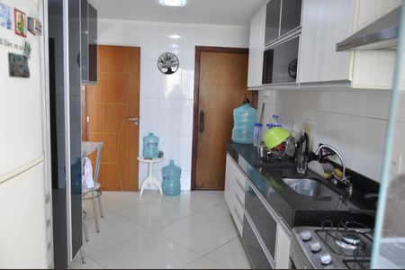 Apartamento à venda com 85m², 2 quartos e 1 vagaCozinha
