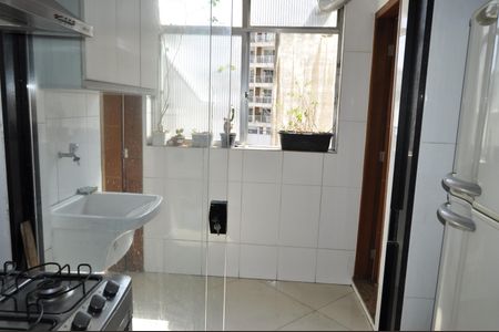 Apartamento à venda com 85m², 2 quartos e 1 vagaÁrea de Serviço