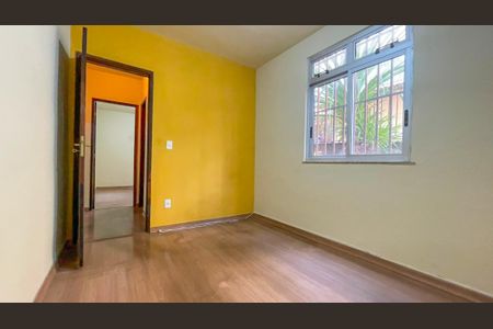 Sala de apartamento para alugar com 2 quartos, 50m² em Sagrada Família, Belo Horizonte