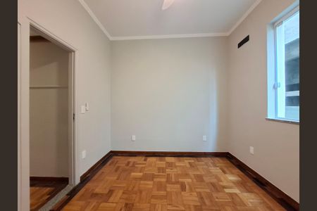 Quarto de apartamento à venda com 2 quartos, 67m² em Humaitá, Rio de Janeiro