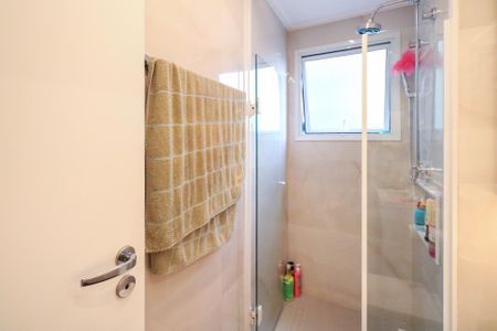 Apartamento à venda com 86m², 2 quartos e 2 vagas Apartamento à venda com 86m², 2 quartos e 2 vagasBanheiro da Suíte 1