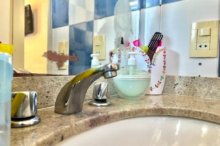 Apartamento à venda com 99m², 3 quartos e 2 vagasBanheiro da Suíte