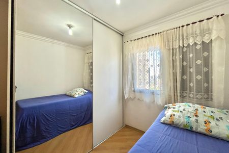 Apartamento à venda com 99m², 3 quartos e 2 vagasQuarto 2