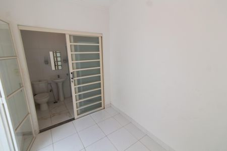 Casa à venda com 160m², 3 quartos e 2 vagasSuíte