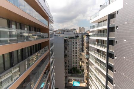 Apartamento à venda com 170m², 3 quartos e 2 vagasVista da Suíte