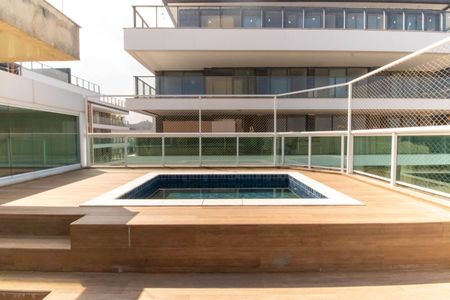 Apartamento à venda com 170m², 3 quartos e 2 vagasCobertura