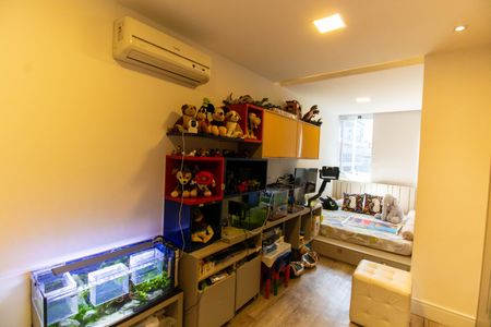 Apartamento à venda com 170m², 3 quartos e 2 vagasQuarto 1
