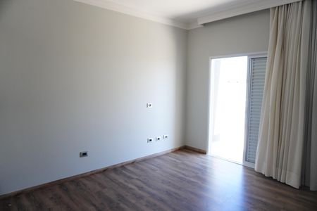 Casa de condomínio para alugar com 330m², 4 quartos e 4 vagasSemi Suíte 1