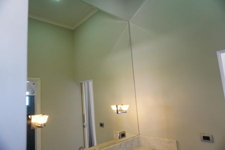 Casa de condomínio para alugar com 330m², 4 quartos e 4 vagasBanheiro Semi Suíte 1 e 2