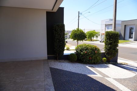 Casa de condomínio para alugar com 330m², 4 quartos e 4 vagasGaragem