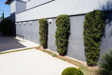 Casa de condomínio para alugar com 330m², 4 quartos e 4 vagasQuintal