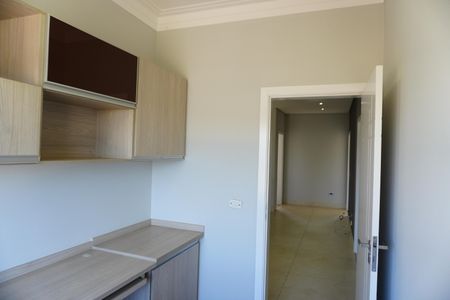 Casa de condomínio para alugar com 330m², 4 quartos e 4 vagasEscritório