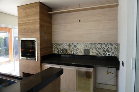 Casa de condomínio para alugar com 330m², 4 quartos e 4 vagasEspaço Gourmet