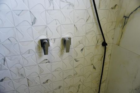 Casa de condomínio para alugar com 330m², 4 quartos e 4 vagasBanheiro Semi Suíte 1 e 2