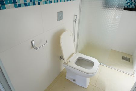 Casa de condomínio para alugar com 330m², 4 quartos e 4 vagasBanheiro da área Gourmet