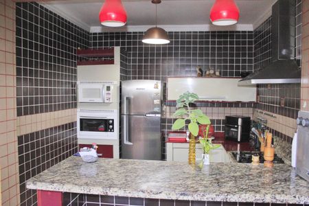 Casa à venda com 238m², 3 quartos e 3 vagasCozinha