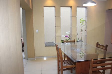 Casa à venda com 238m², 3 quartos e 3 vagasCopa