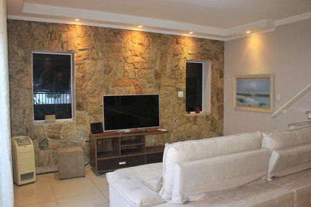 Sala de casa à venda com 3 quartos, 238m² em Jardim Vila Galvao, Guarulhos