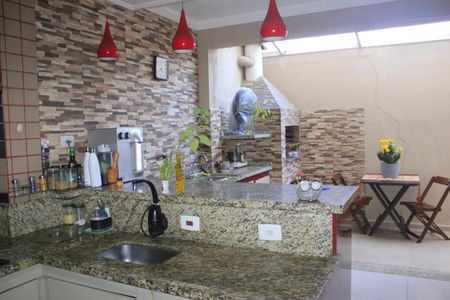 Casa à venda com 238m², 3 quartos e 3 vagasCozinha