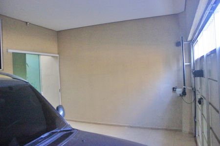 Casa à venda com 238m², 3 quartos e 3 vagasGaragem