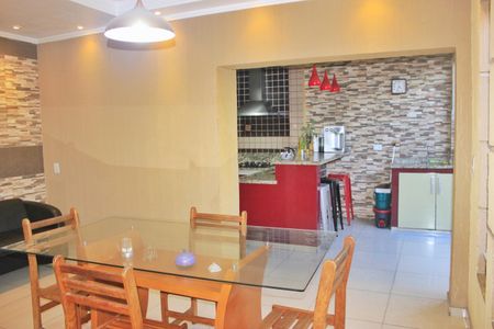 Casa à venda com 238m², 3 quartos e 3 vagasCopa