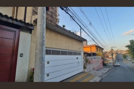 Casa à venda com 238m², 3 quartos e 3 vagas Casa à venda com 238m², 3 quartos e 3 vagasFachada do imovel