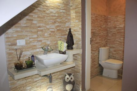 Casa à venda com 238m², 3 quartos e 3 vagasLavabo