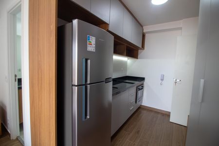 Cozinha de kitnet/studio para alugar com 1 quarto, 26m² em Jardim das Acacias, São Paulo