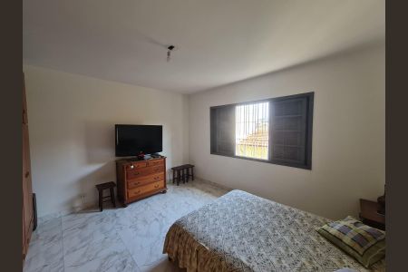 Casa à venda com 380m², 3 quartos e 2 vagasSuíte