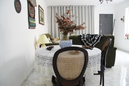 Sala de casa à venda com 3 quartos, 380m² em Vila Galvão, Guarulhos