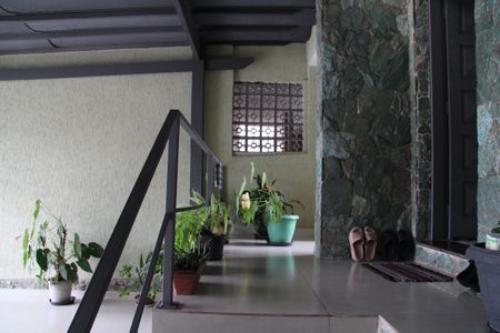 Casa à venda com 380m², 3 quartos e 2 vagasGaragem